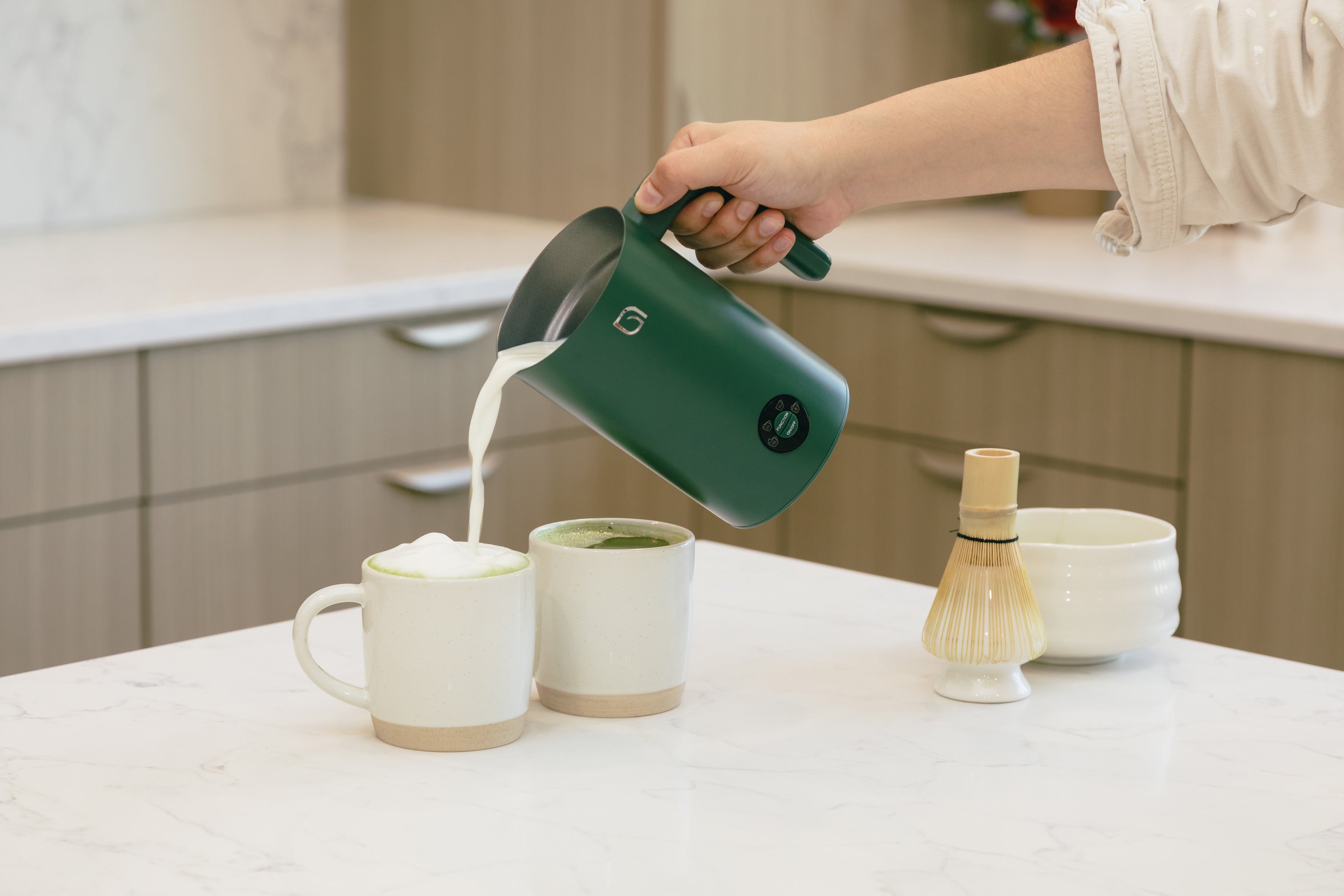 Willow Milk Frother - Forest Moss